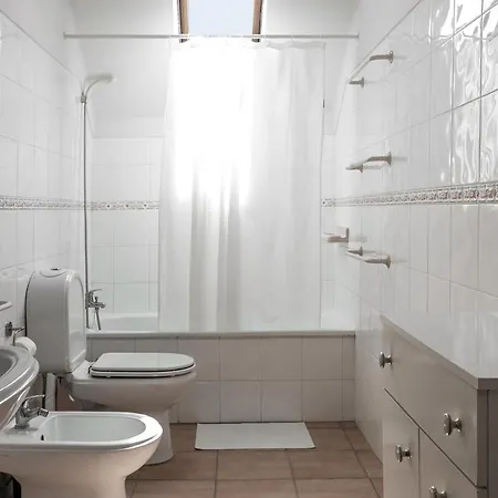 Baleal Blue Ocean Ferrel (Leiria)